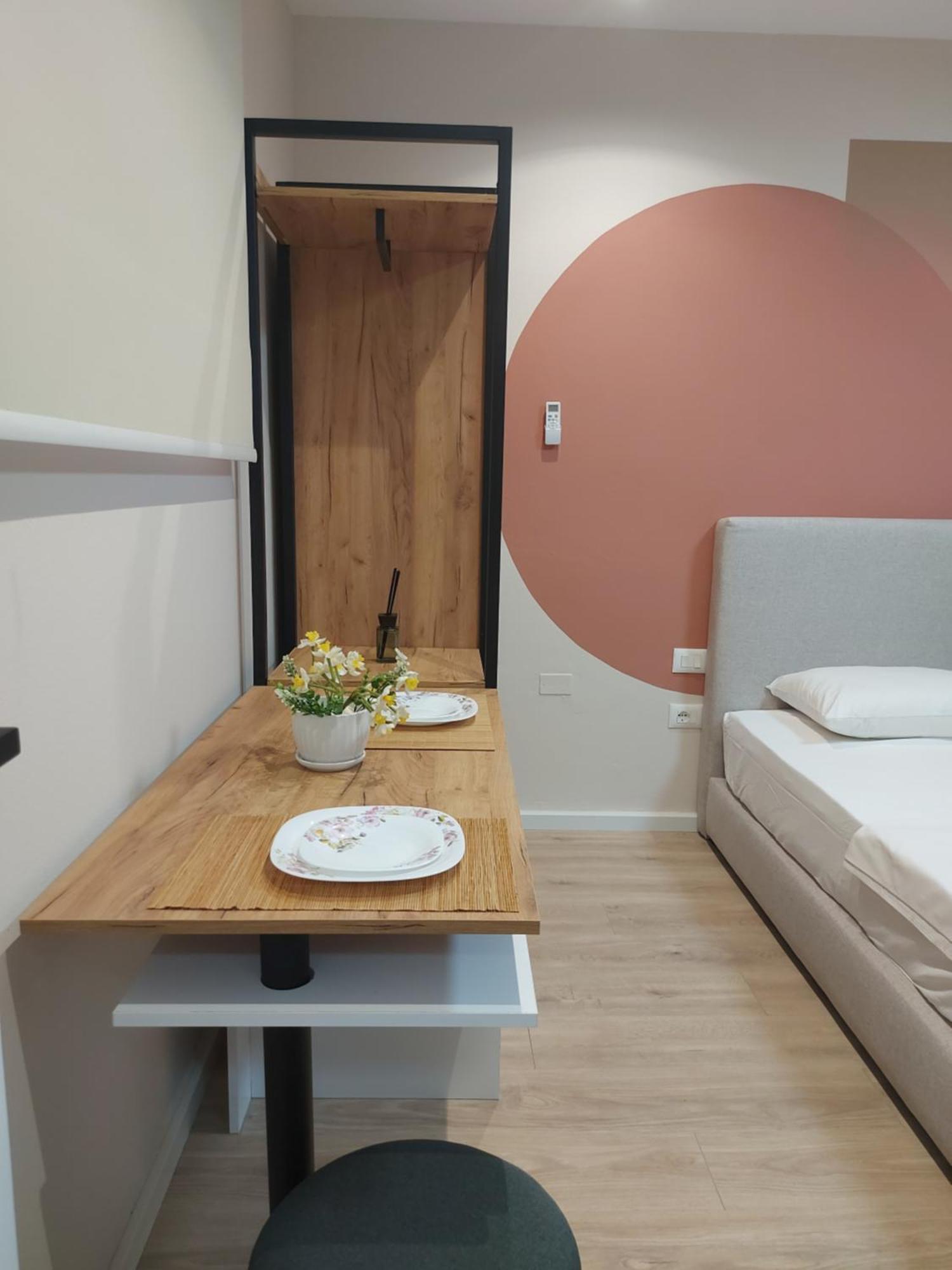 Center Cozy Nest Hotel Tiranë Luaran gambar