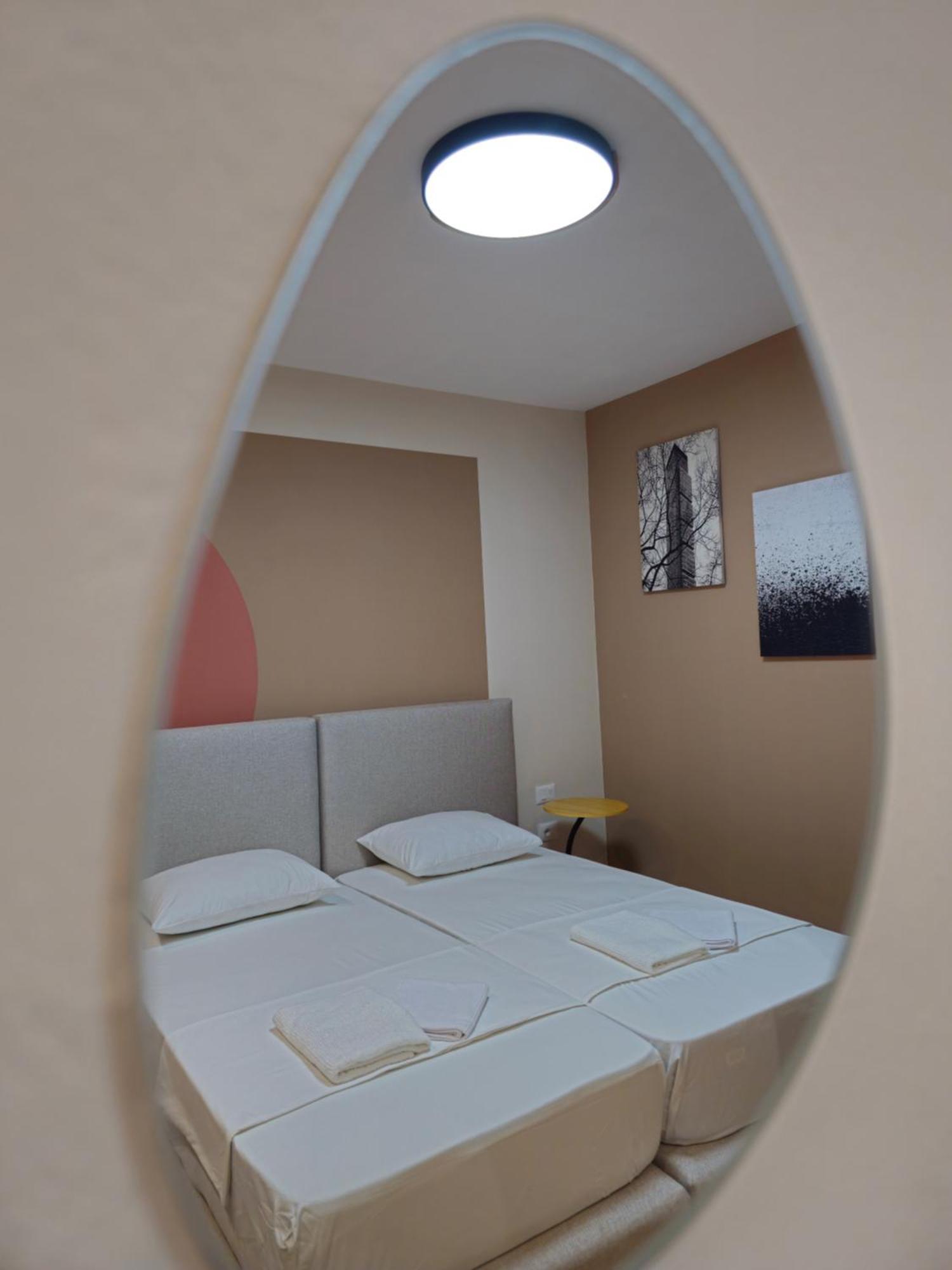 Center Cozy Nest Hotel Tiranë Luaran gambar