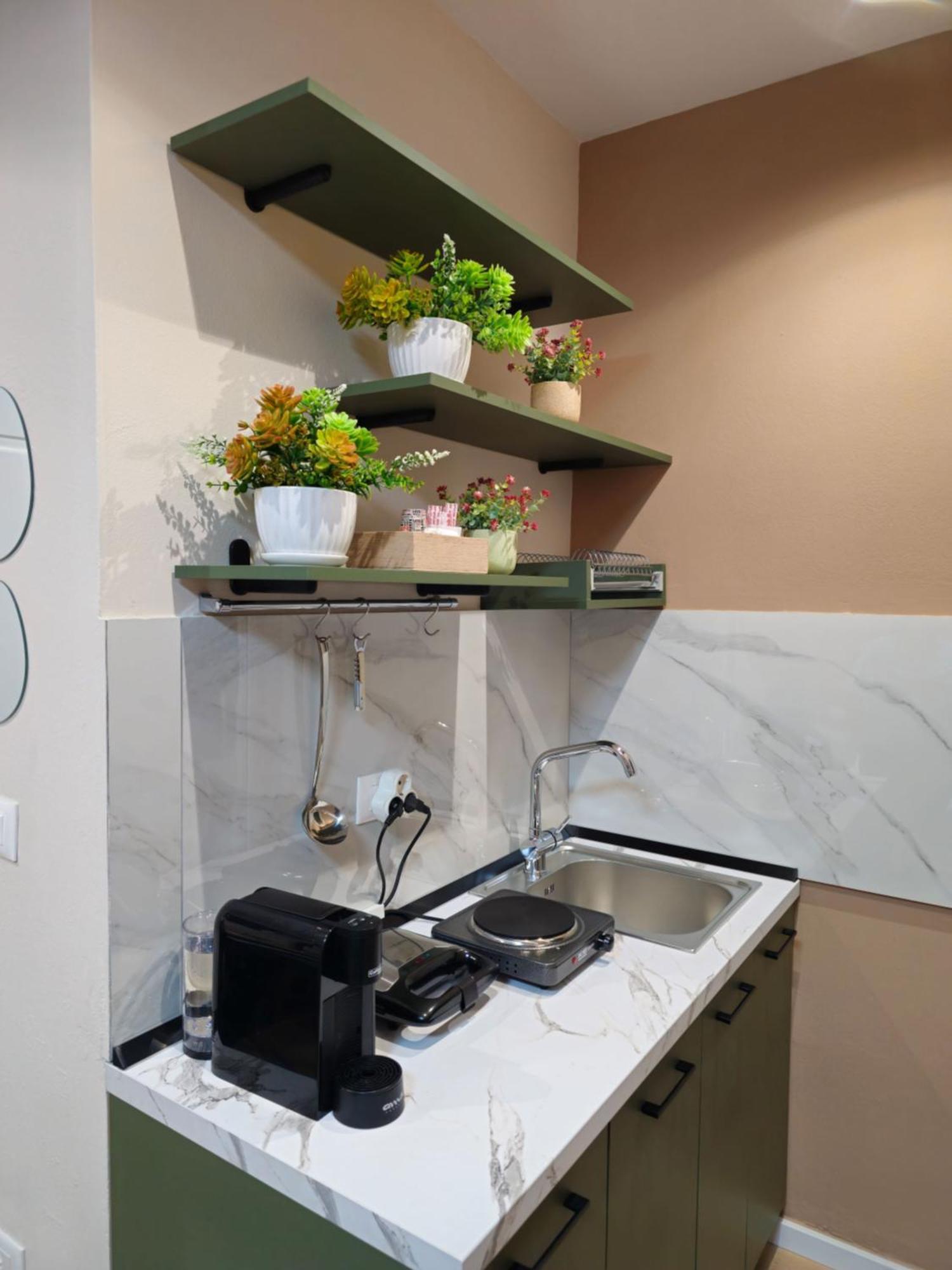 Center Cozy Nest Hotel Tiranë Luaran gambar