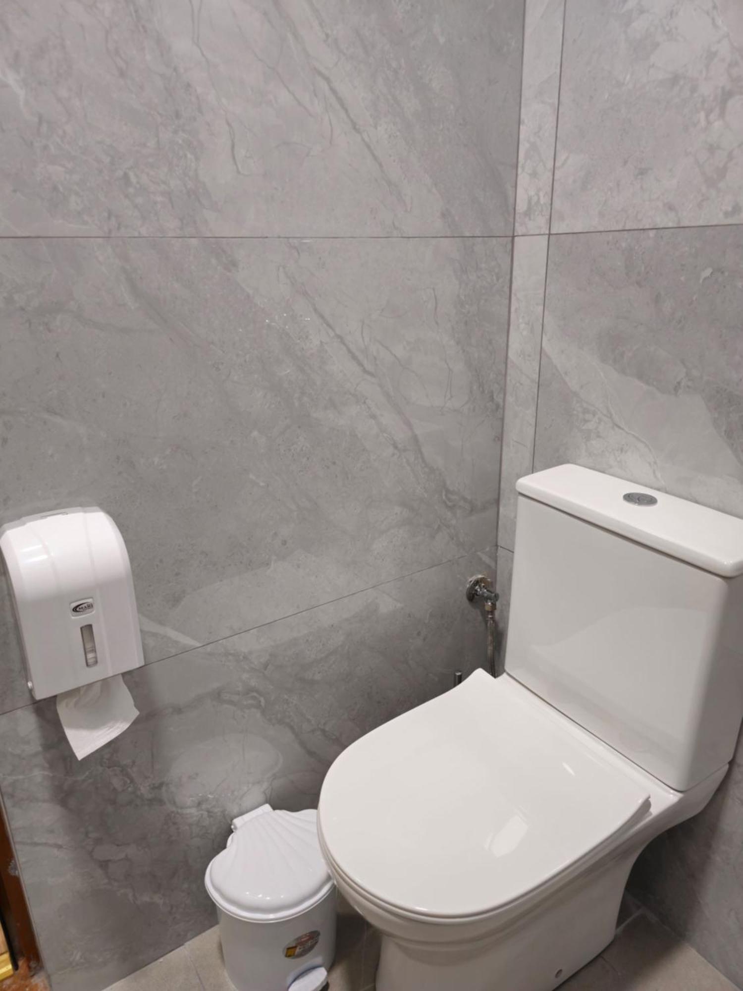 Center Cozy Nest Hotel Tiranë Luaran gambar